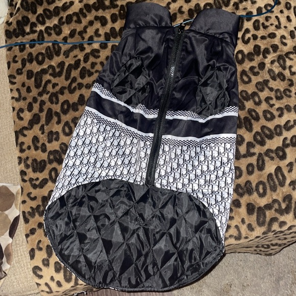 Christian Dior Dog Jacket - Picture 5 of 10